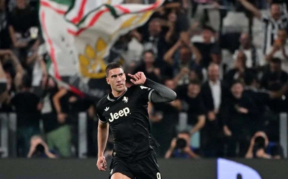 مانشستر يونايتد وتشيلسي يتنافسان على ضم فلاهوفيتش في الشتاء